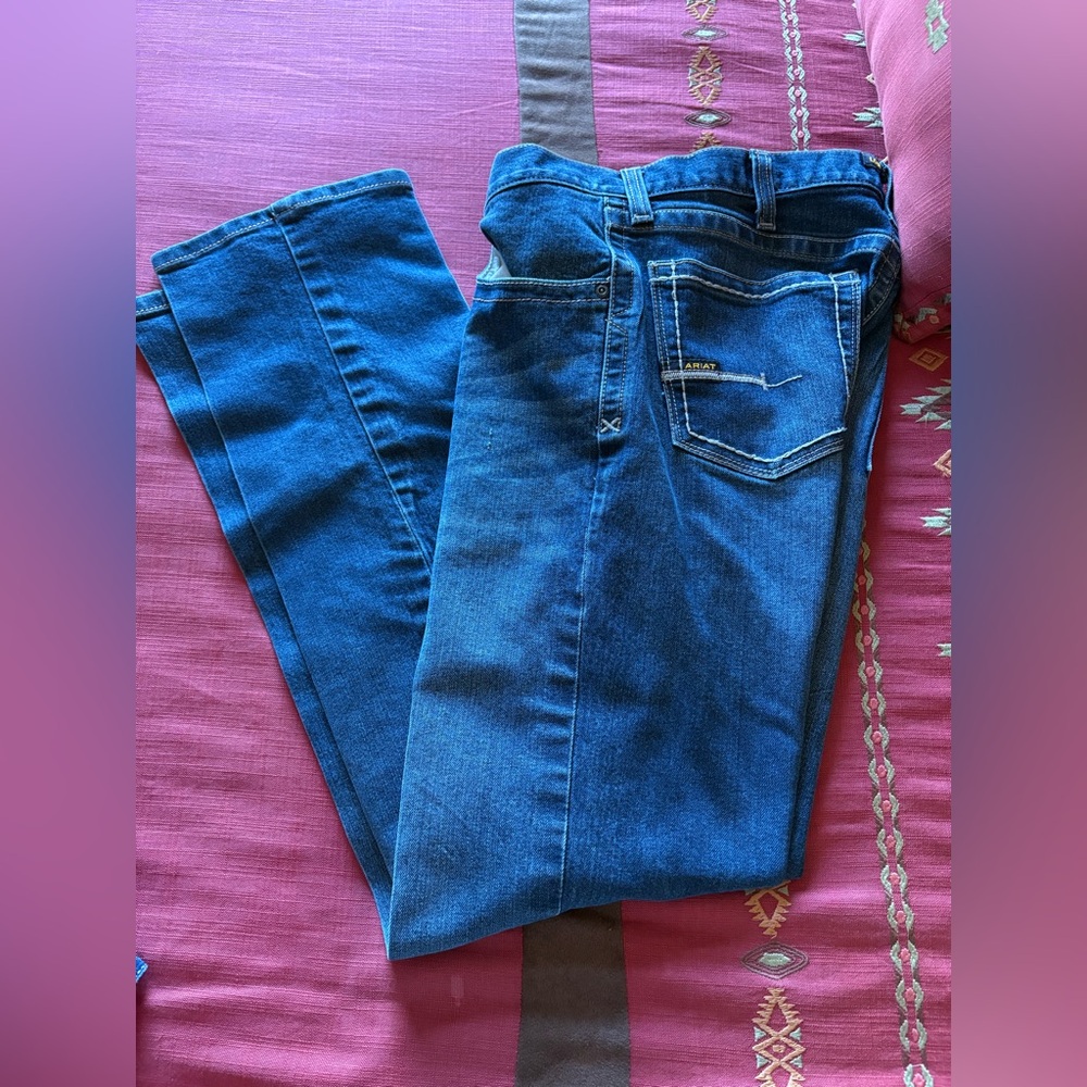 Men’s ARIAT jeans